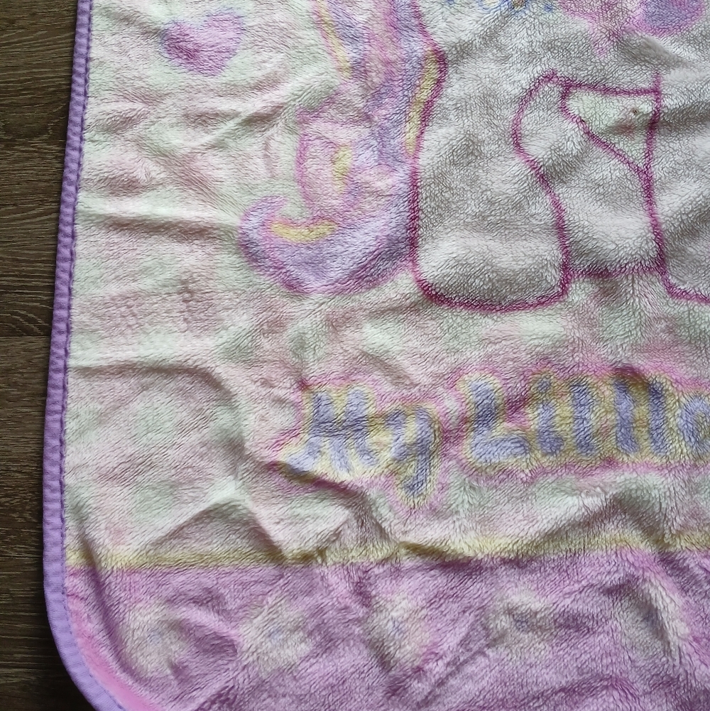 Vintage My Little Pony Pink and Purple Kids Blanket G3 Fluttershy - Picture 4 of 11